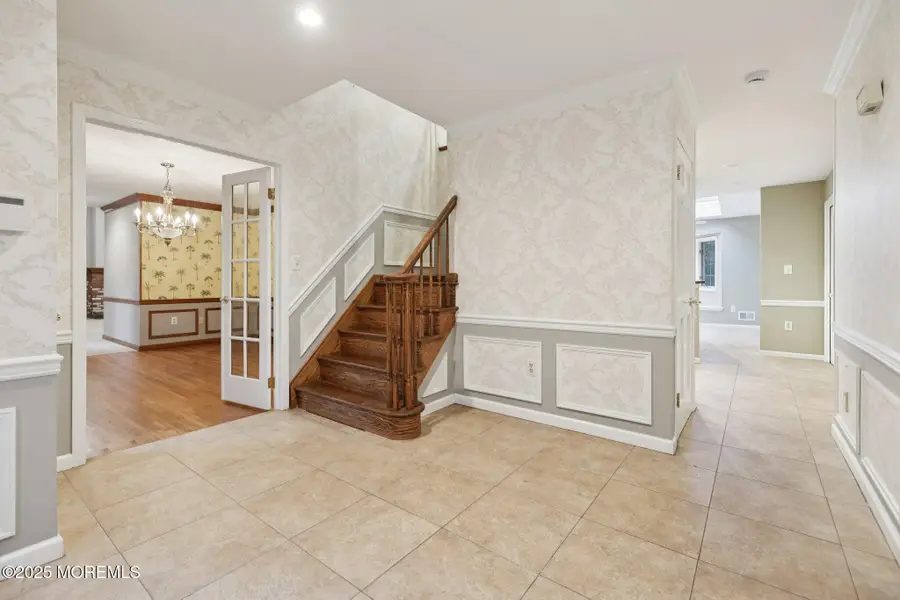8 Aspen Court, Holmdel, NJ 07733 - Image #2