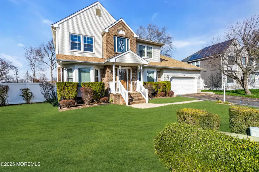 36 Reid Way, Freehold, NJ 07728 - Image #2