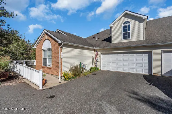 204 Merry Lane, Hillsborough, NJ 08844