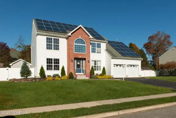 26 Jacqueline Court, Lanoka Harbor, NJ 08734