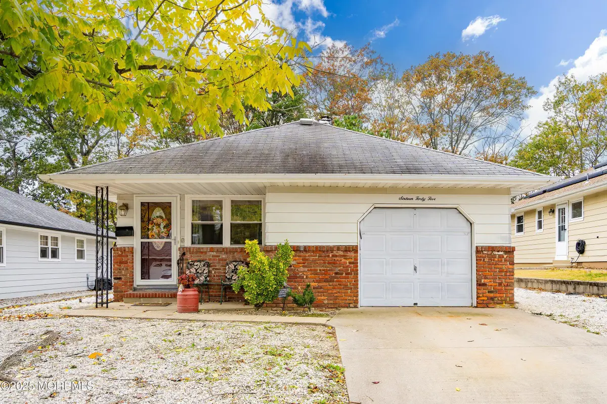 1645 Mount Everest Lane, Toms River, NJ 08753 - Image #1