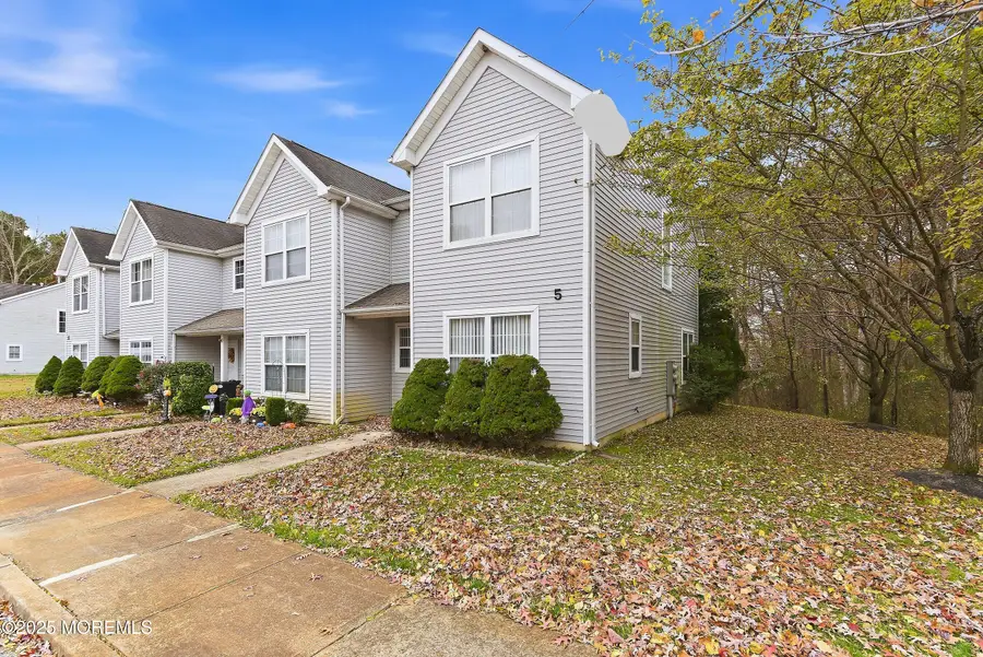 501 Horizon Drive, Toms River, NJ 08755 - Image #2