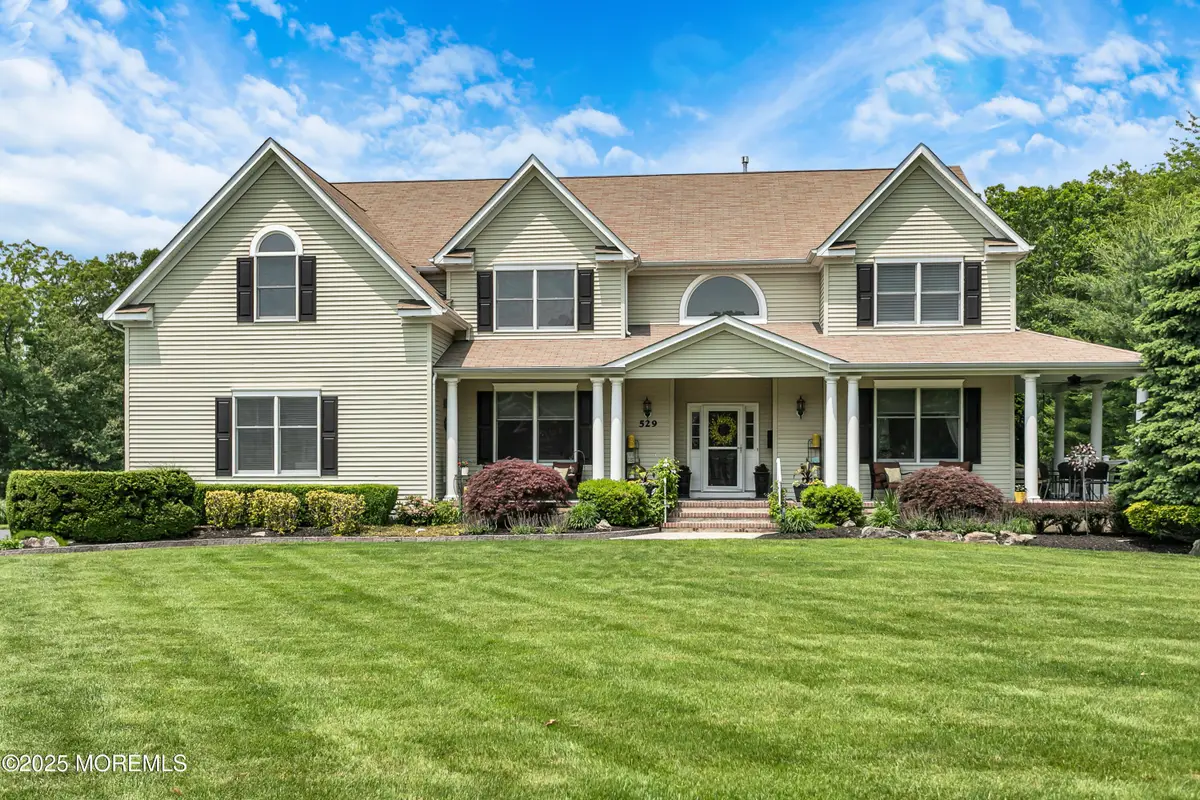 529 Woodview Road, Toms River, NJ 08755 - Image #1