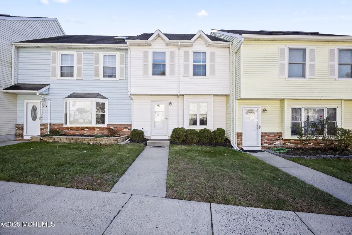 120 Joan Court, Jackson, NJ 08527 - Image #1