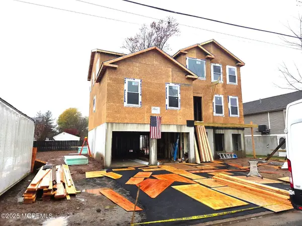 405 Shore Road, Union Beach, NJ 07735