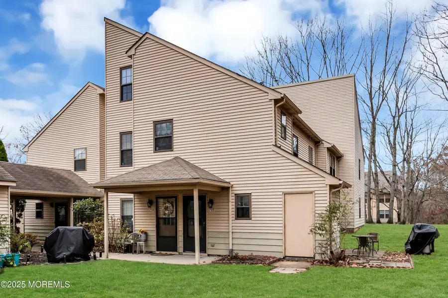 705 Bluebell Drive, Jackson, NJ 08527 - Image #3