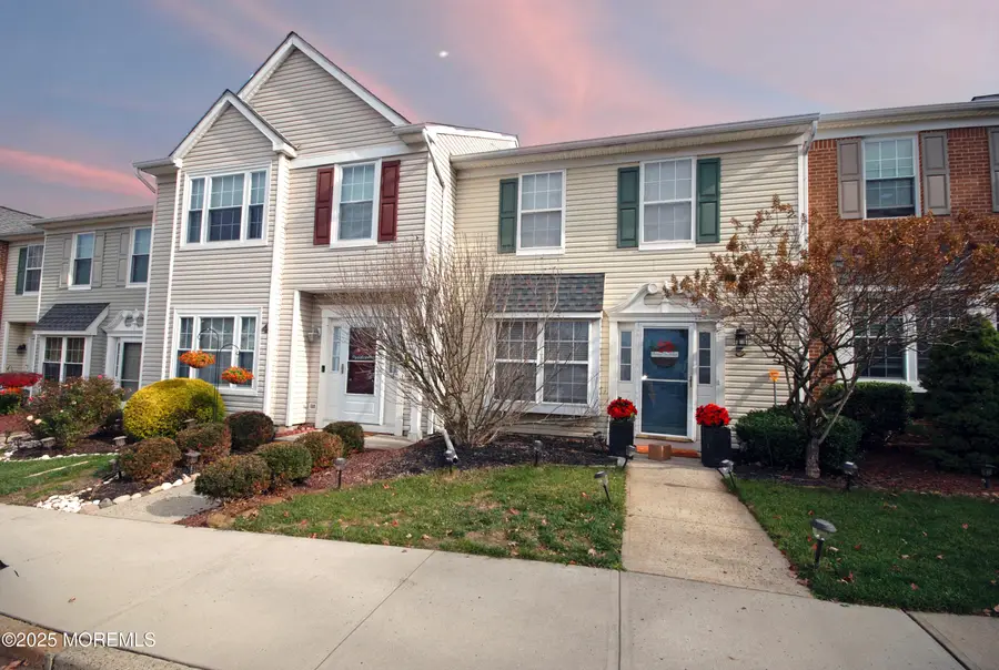 19 Haverford Court #4, Freehold, NJ 07728 - Image #2