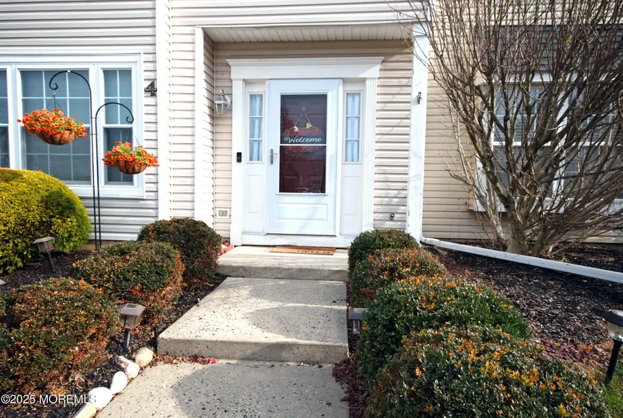 19 Haverford Court #4, Freehold, NJ 07728 - Image #3