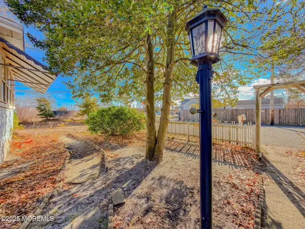 6 Vanard Drive, Brick, NJ 08723