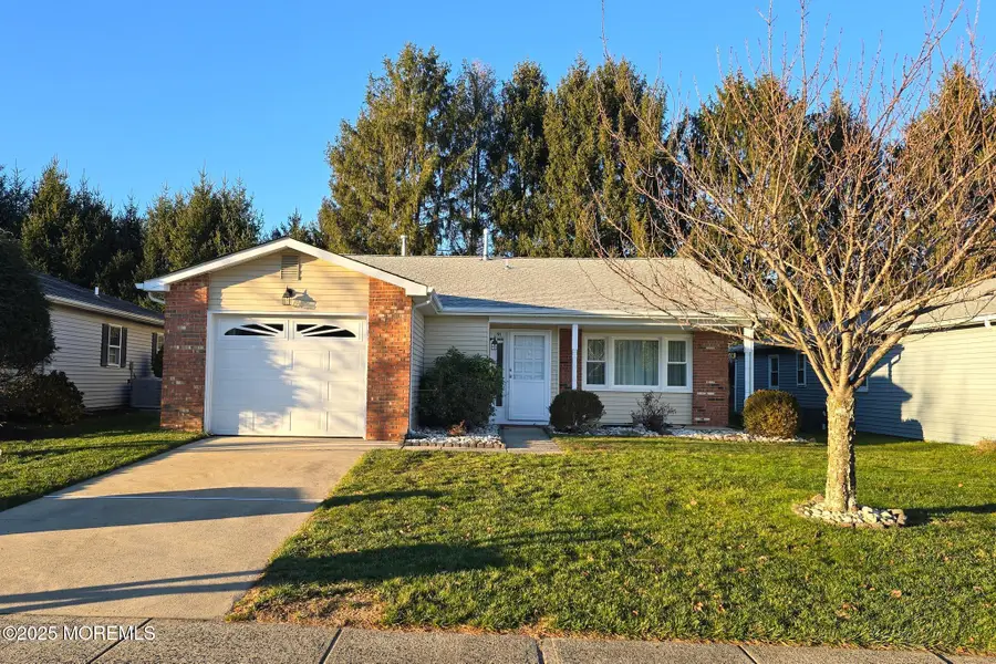 91 Lauren Lane, Brick, NJ 08723 - Image #2