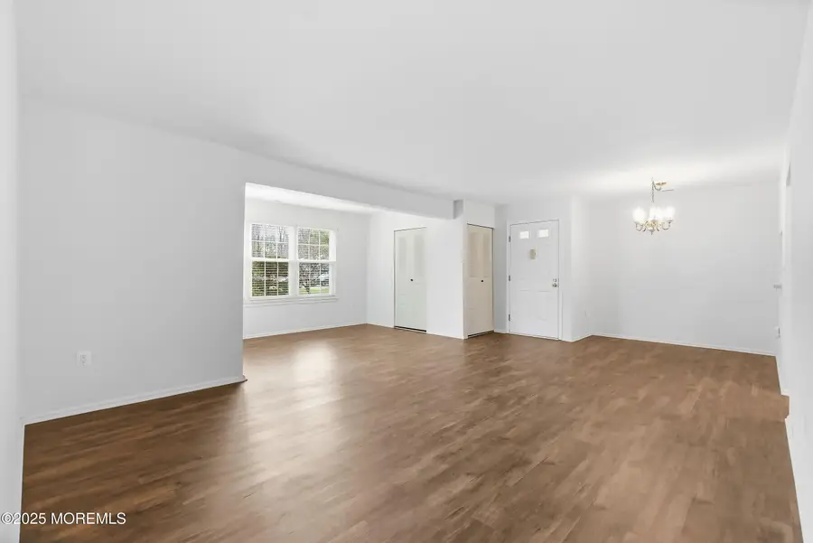 7 Boxwood Terrace #250, Red Bank, NJ 07701 - Image #3