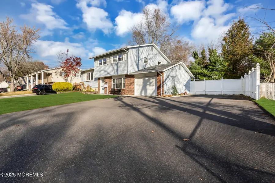 35 Villanova Drive, Jackson, NJ 08527 - Image #2