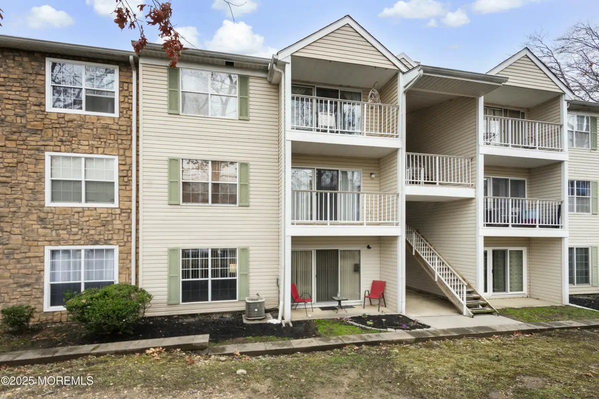 65 Mulberry Court, Hamilton, NJ 08619 - Image #1