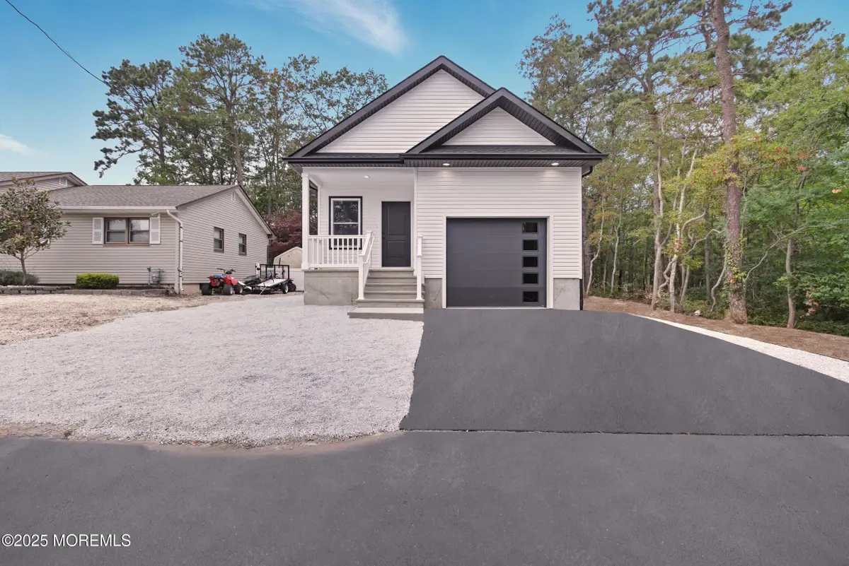 724 Sunset Road, Beachwood, NJ 08722 - Image #1