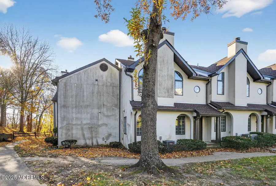 61 Tower Hill Drive #708, Red Bank, NJ 07701 - Image #3