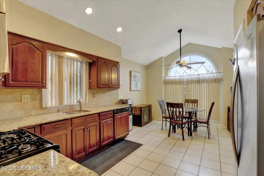 40 Caldwell Terrace, Marlboro, NJ 07746 - Image #3