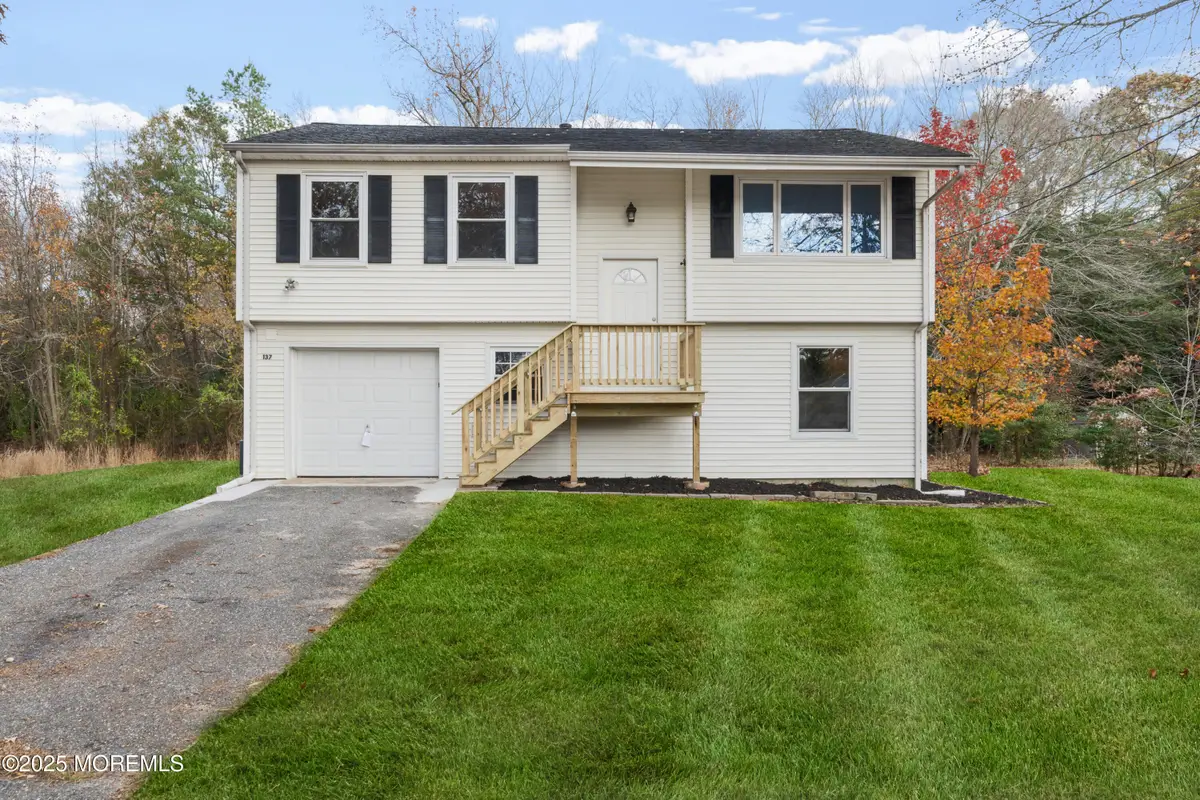 137 Red Bank Avenue, Bayville, NJ 08721 - Image #1