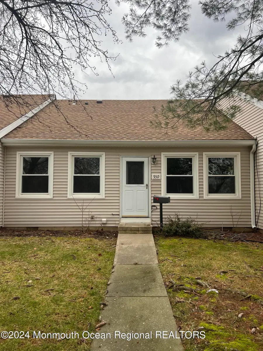 93 Halls Croft Road #D, Freehold, NJ 07728 - Image #2