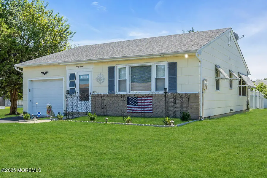 37 Carlisle Road, Toms River, NJ 08757 - Image #3