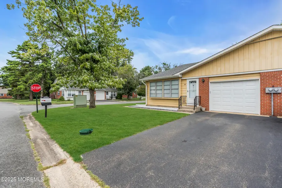 14 A Yorktowne Parkway, Manchester Township, NJ 08759 - Image #3