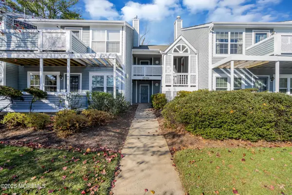 100 Cypress Court, Howell, NJ 07731