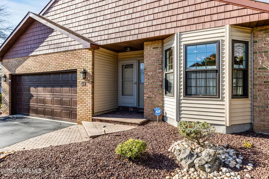 57 Coventry Terrace, Marlboro, NJ 07746 - Image #2