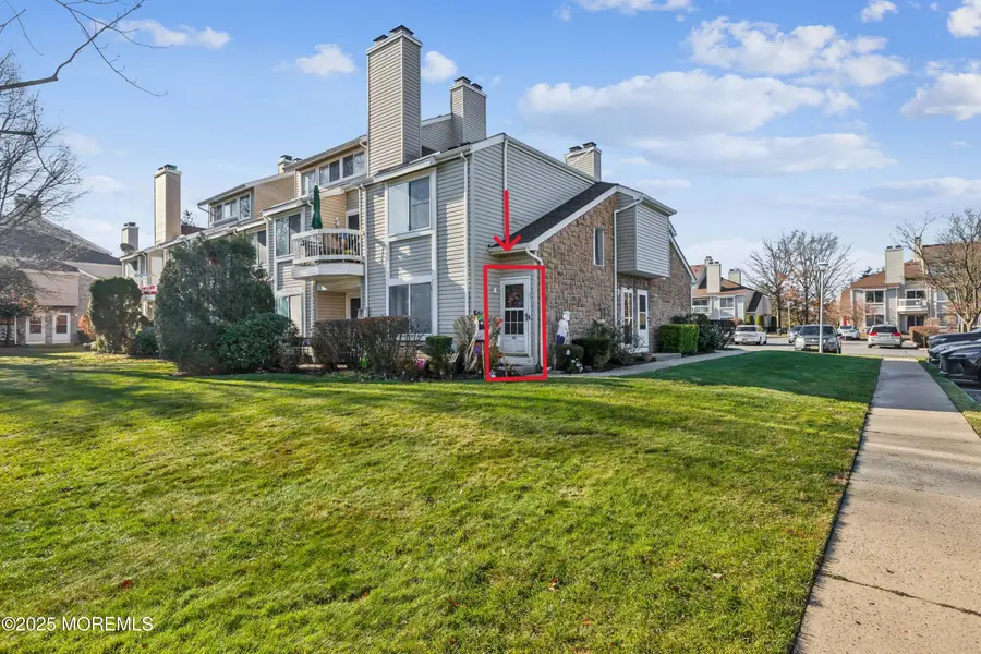 36 Farnham Square, Parlin, NJ 08859 - Image #2