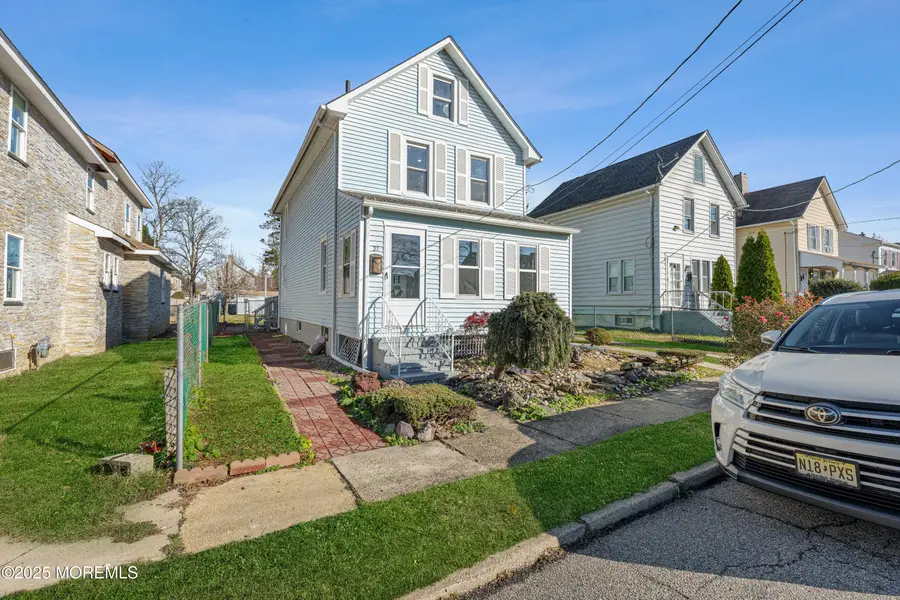 21 Henry Street, Freehold, NJ 07728 - Image #3