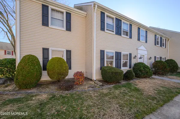 267 Milford Lane #267B, Monroe, NJ 08831