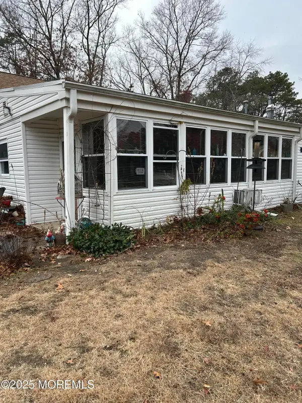 2 Maple Street #B, Toms River, NJ 08757