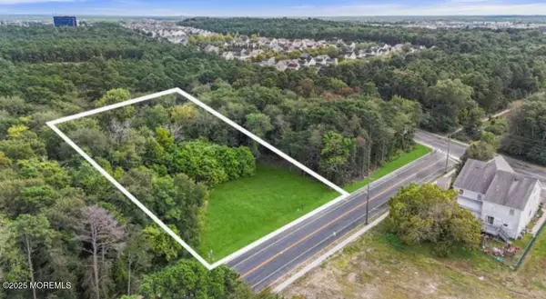 238 Vine Avenue, Lakewood, NJ 08701