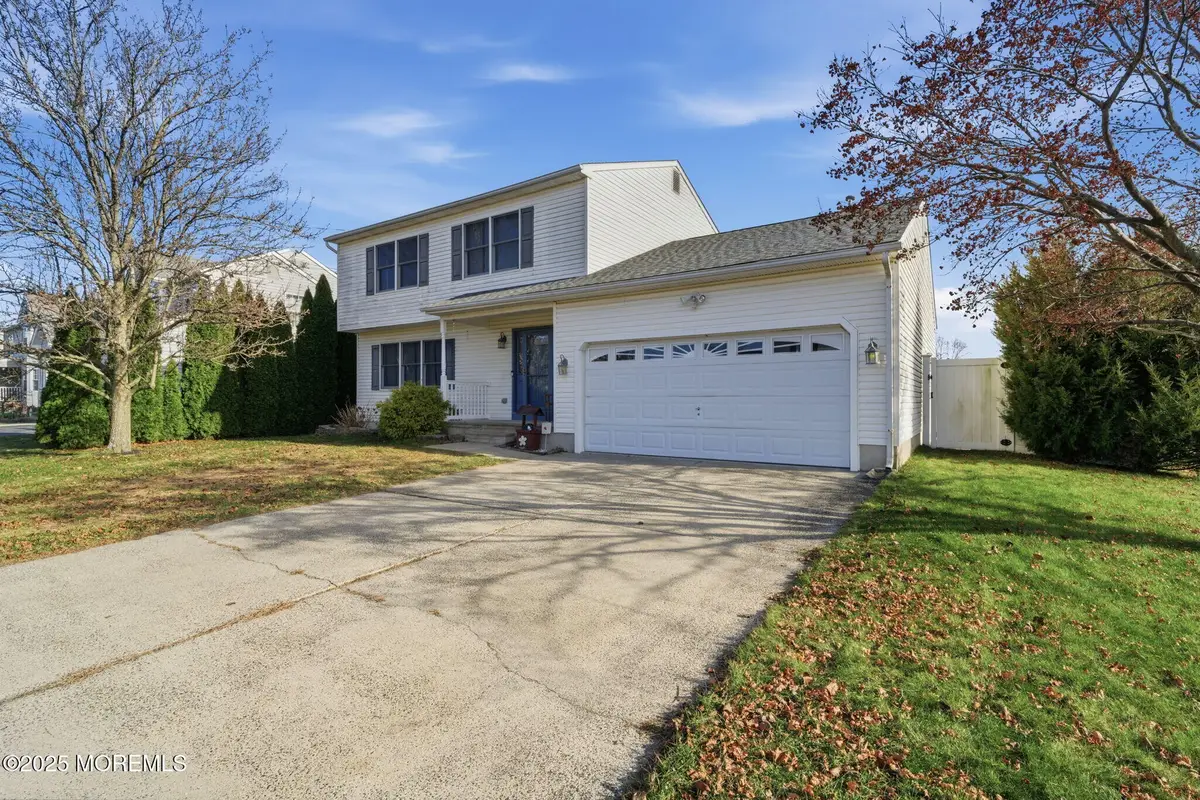 1553 Windward Avenue, Beachwood, NJ 08722 - Image #1