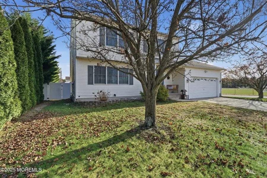 1553 Windward Avenue, Beachwood, NJ 08722 - Image #3