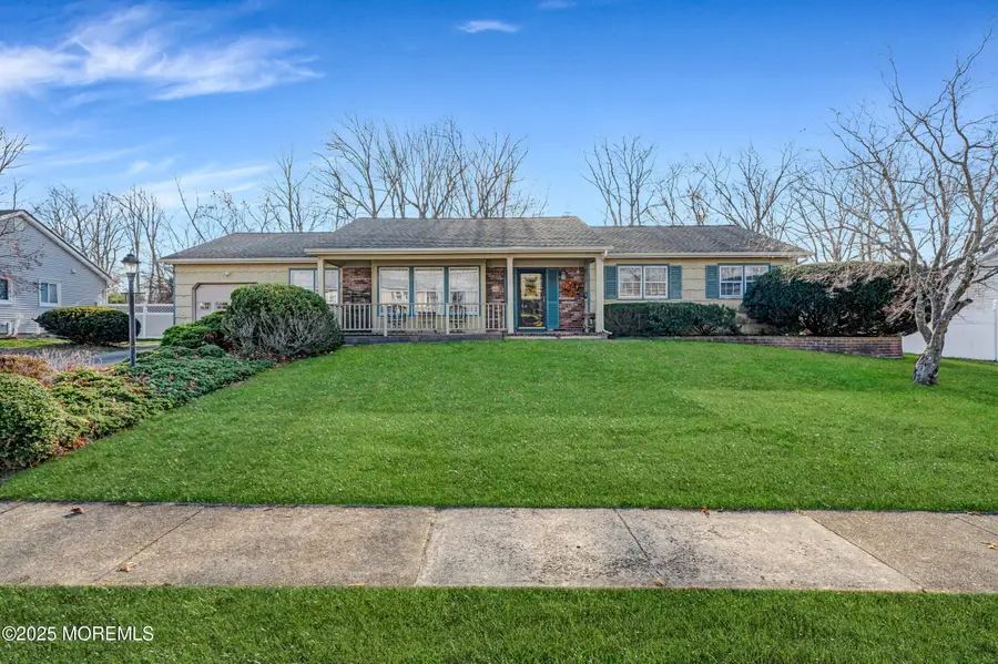 21 Meadowbrook Drive, Howell, NJ 07731 - Image #2