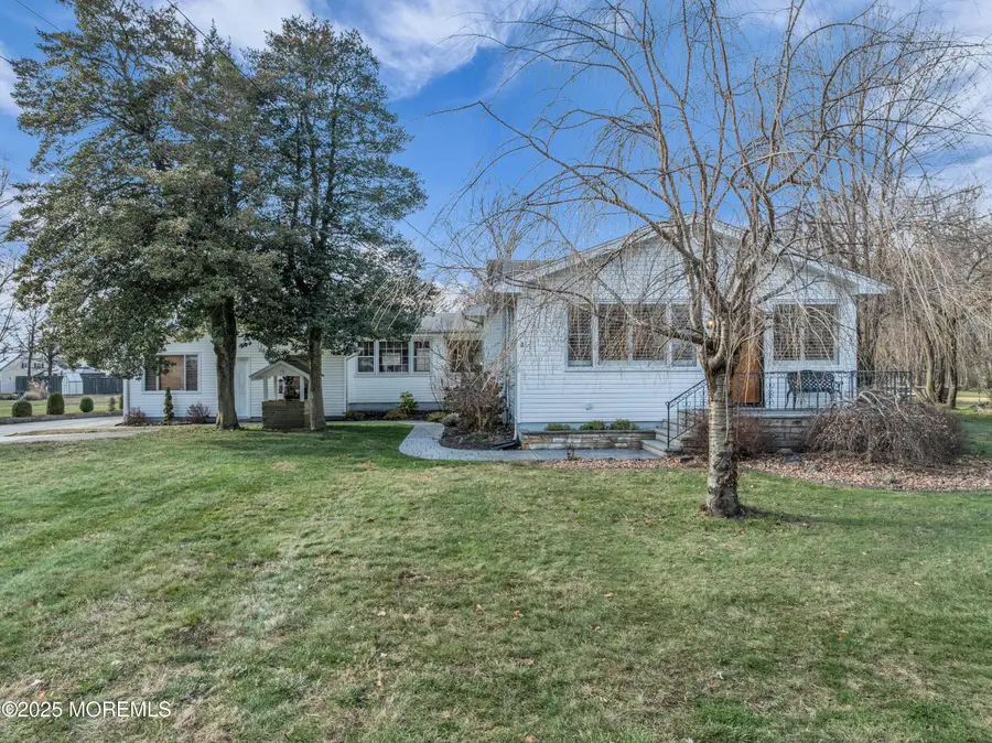 788 Poole Avenue, Hazlet, NJ 07730 - Image #2