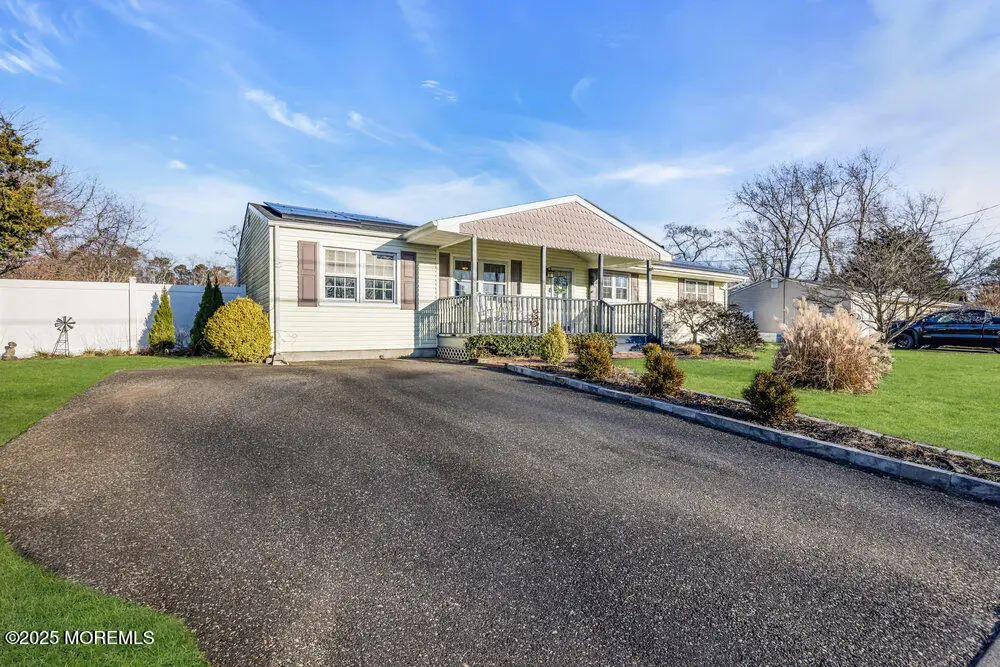 7 Maple Lane, Howell, NJ 07731 - Image #1