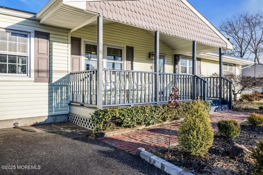 7 Maple Lane, Howell, NJ 07731 - Image #3