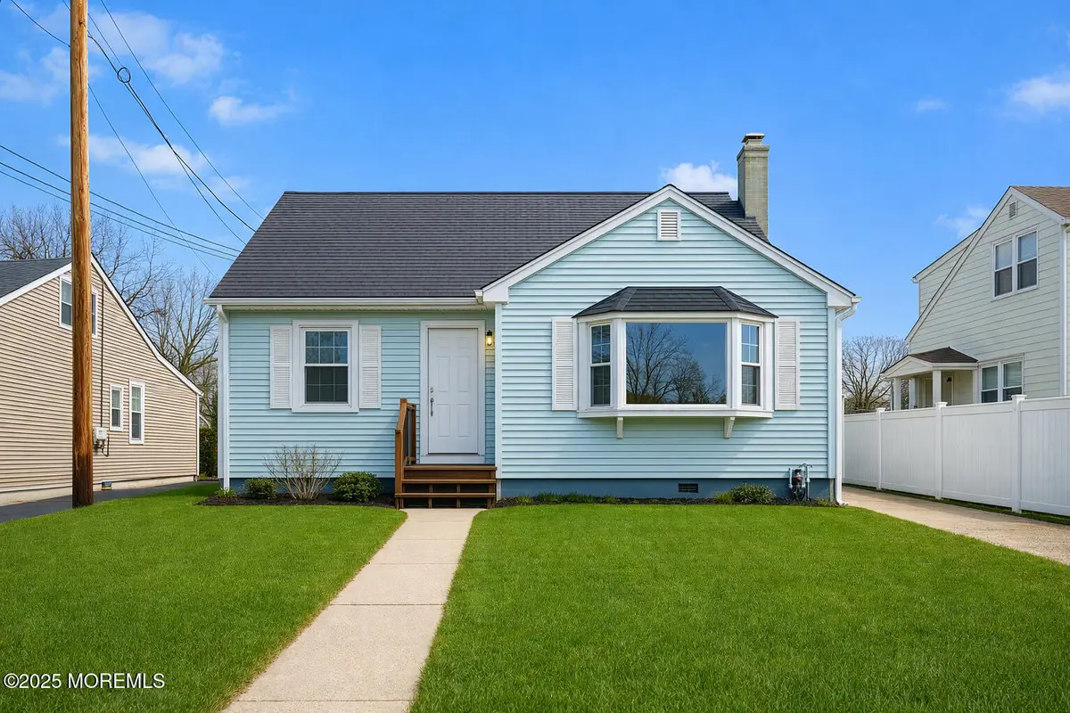 142 Monmouth Road, Oakhurst, NJ 07755 - Image #1