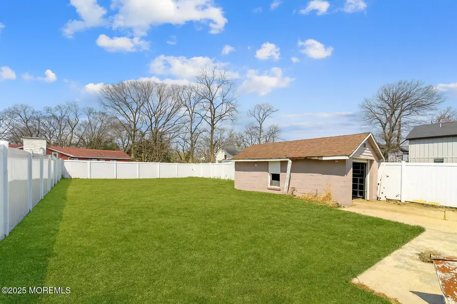 142 Monmouth Road, Oakhurst, NJ 07755 - Image #2