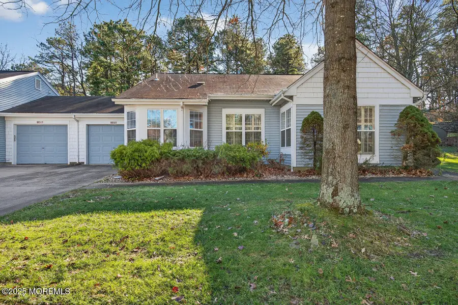 1247B Thornbury Lane, Manchester Township, NJ 08759 - Image #2