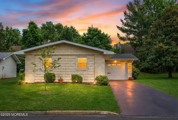 12 Dickinson Road, Brick, NJ 08724