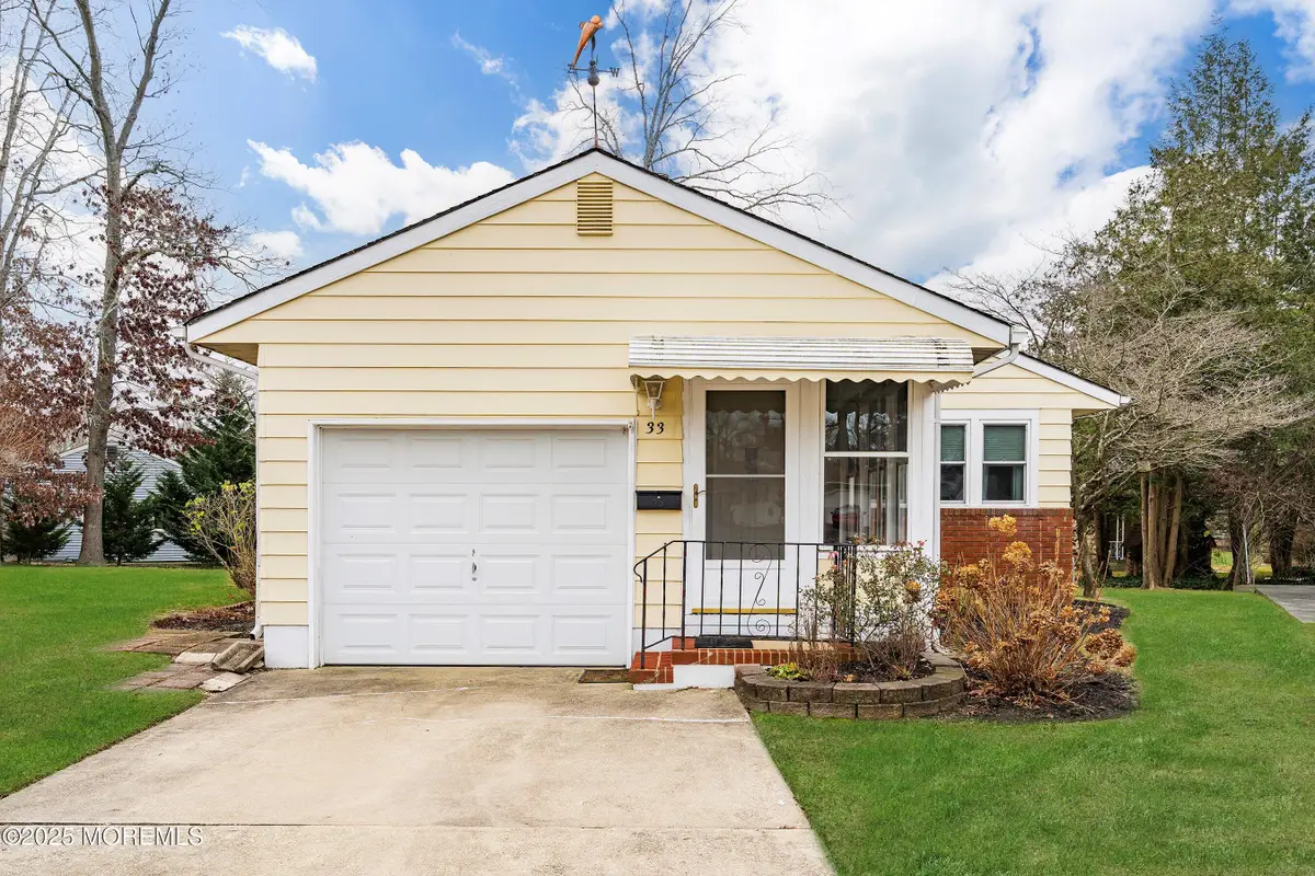 33 Gardenia Way, Toms River, NJ 08755 - Image #1