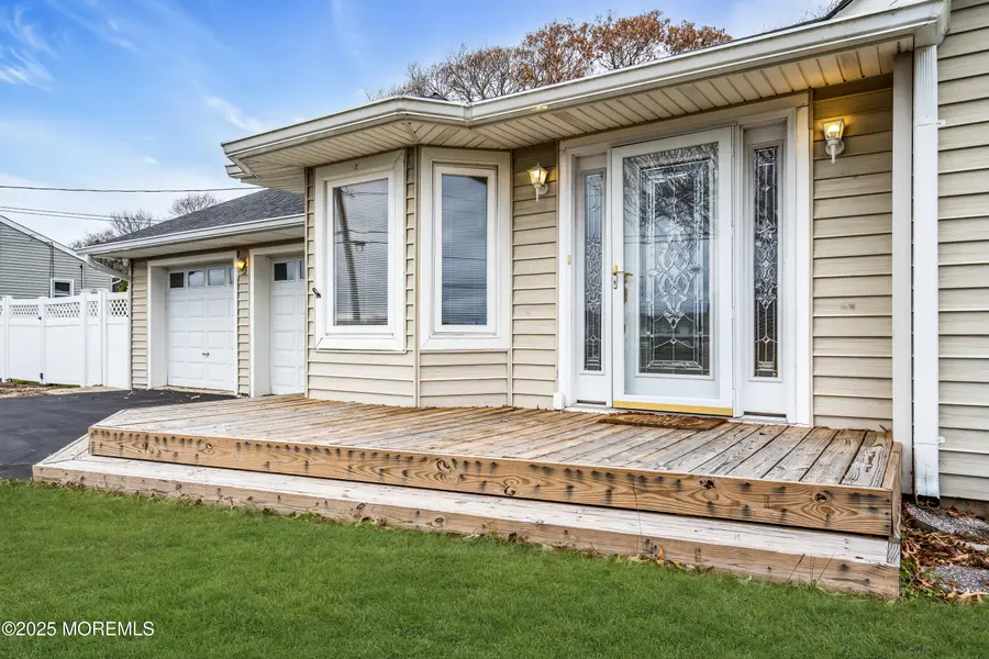 834 Hickory Drive, Lanoka Harbor, NJ 08734 - Image #2