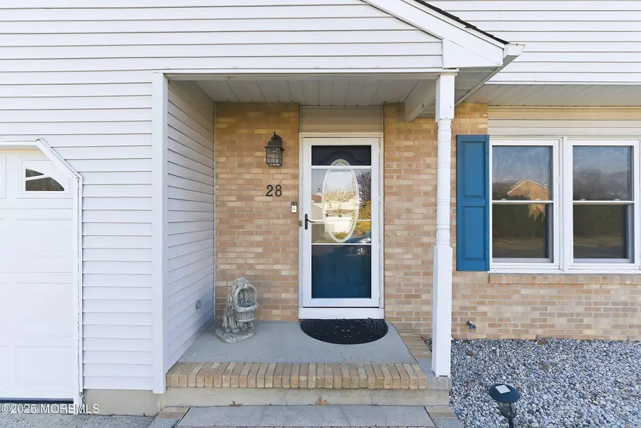 28 Bayberry Court, Howell, NJ 07731 - Image #3