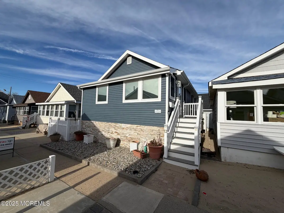 7 Brunswick Place, Point Pleasant Beach, NJ 08742 - Image #1