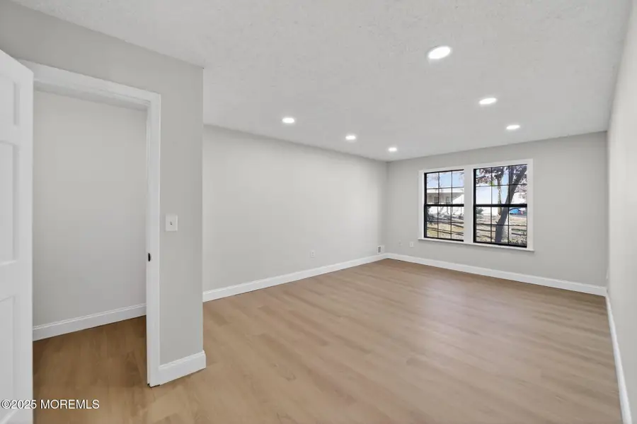 606 Goldthread Court, Jackson, NJ 08527 - Image #2