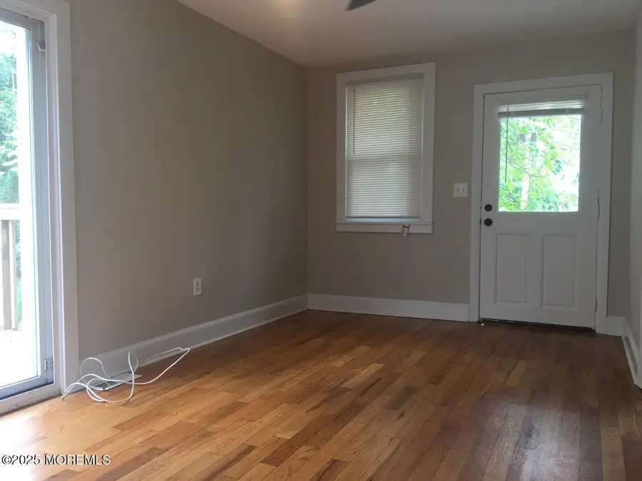 16 Leighton Place, Red Bank, NJ 07701 - Image #2