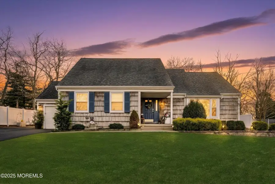 323 Suburban Drive, Toms River, NJ 08753 - Image #2