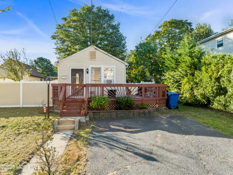 250 Brookside Avenue, Laurence Harbor, NJ 08879 - Image #2