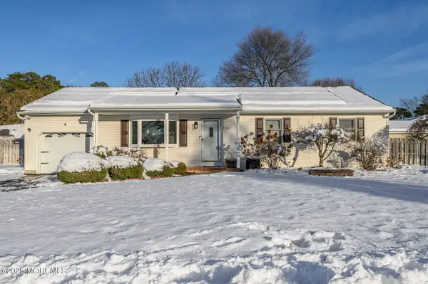 1212 Pemberton Street, Toms River, NJ 08757